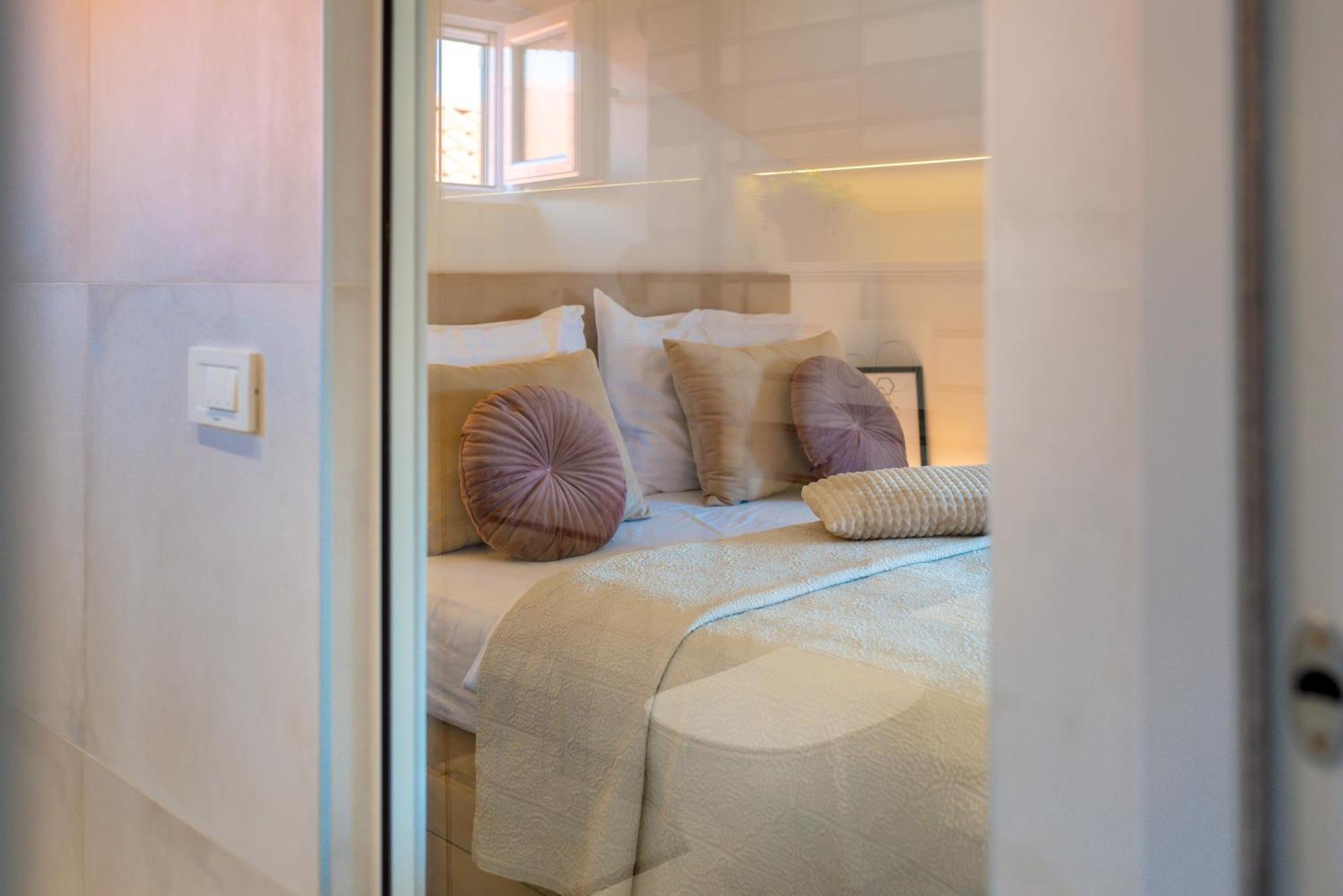 Danica Luxury Seaside Apartment Sibenik Exterior photo